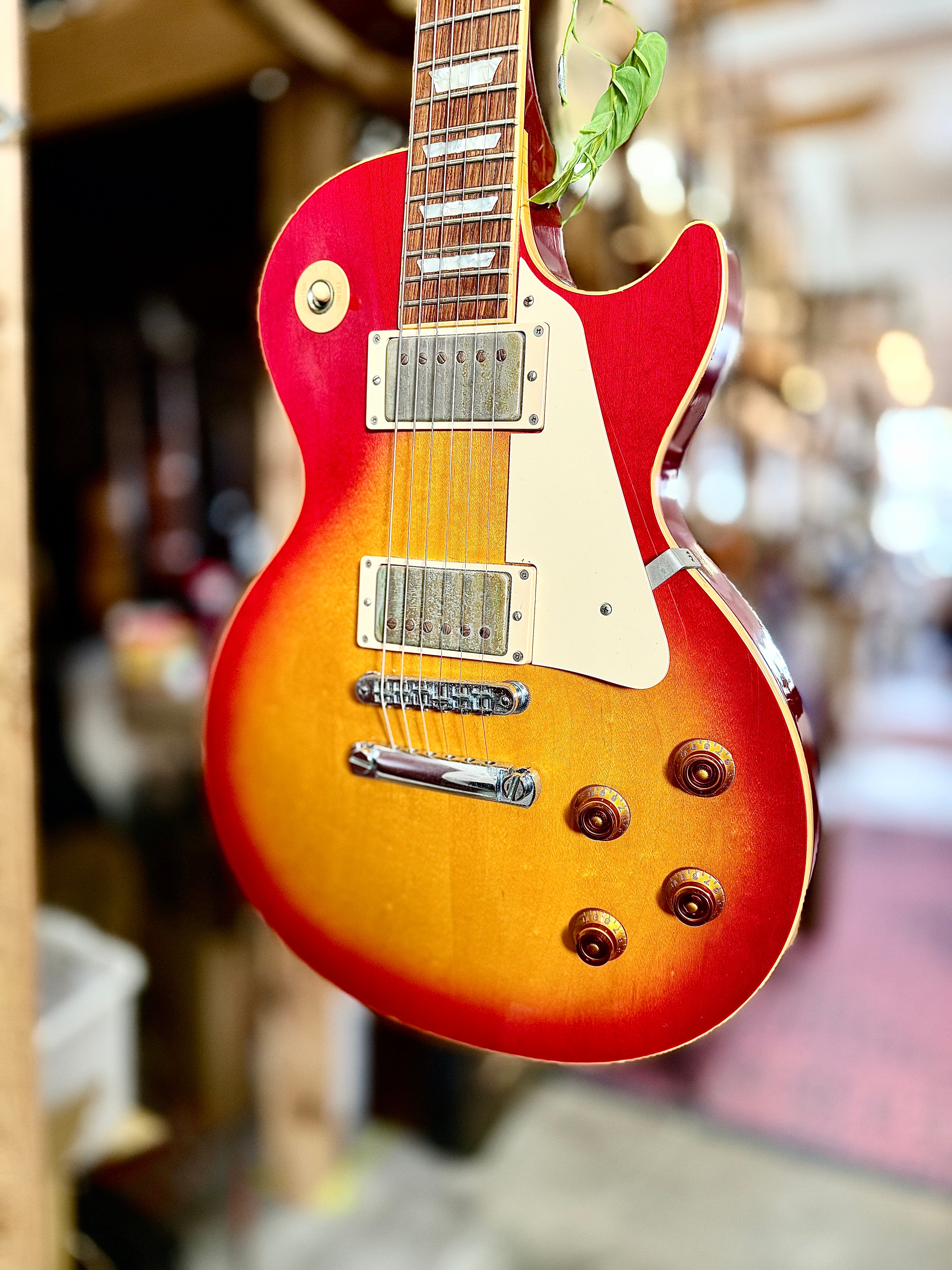 Gibson | Les Paul Standard | Cherryburst | 2000 | Pre-Loved Gibson | Les Paul Standard | Cherryburst | 2000 | Pre-Loved